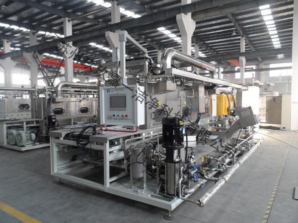 Crawler conveyor cleaning machine