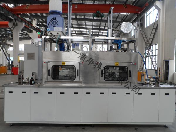 Crawler conveyor cleaning machine